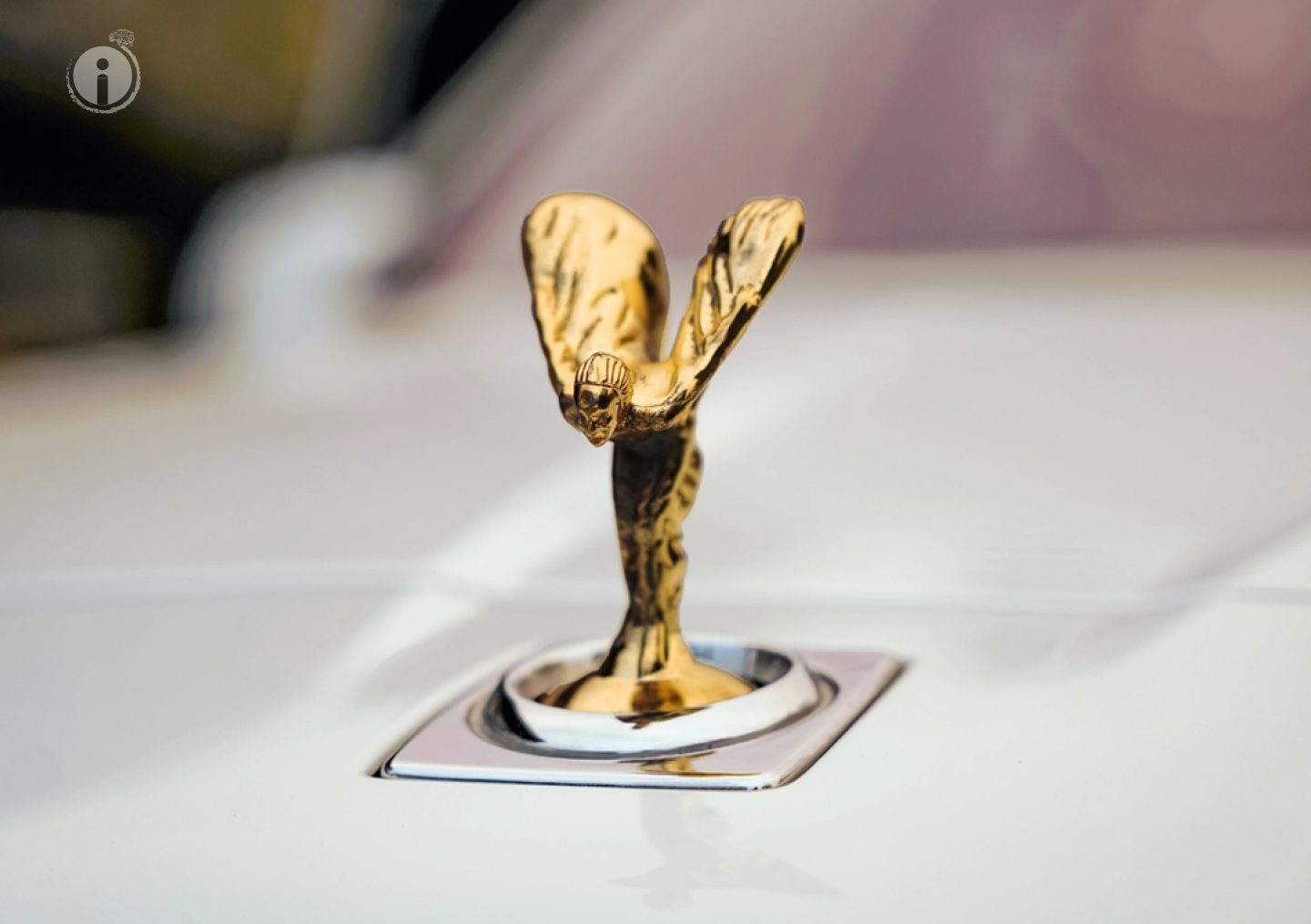 Drive Luxury with SkyBook Car Rental – Experience the UAE in Style